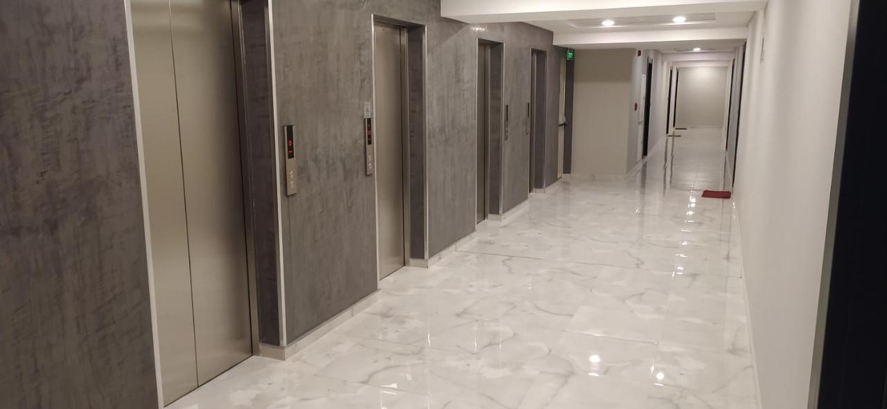 18Th & 16H Floor Secure Luxury Condos With Pool & Fitness Included In Price Üsküp Dış mekan fotoğraf