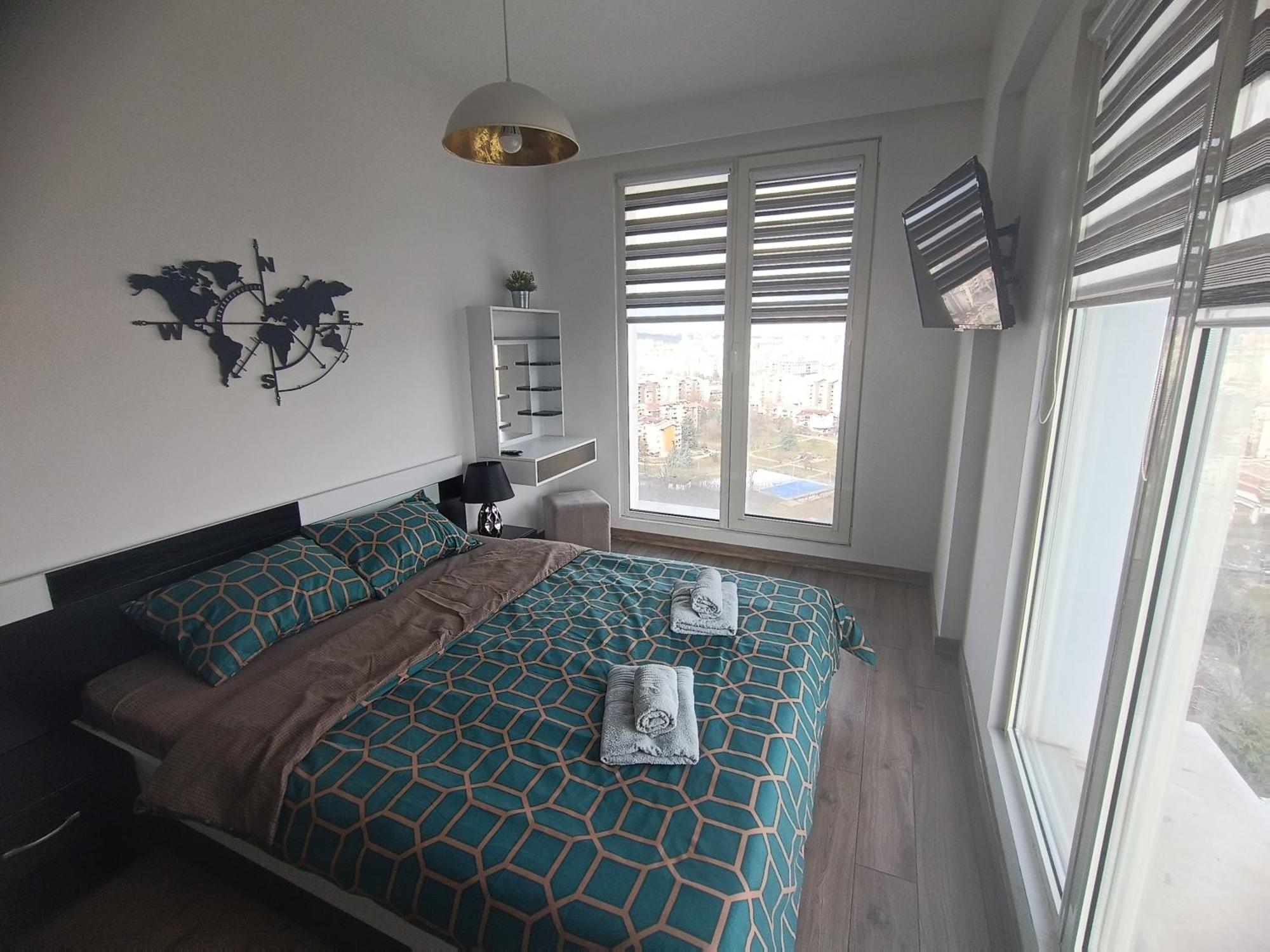 18Th & 16H Floor Secure Luxury Condos With Pool & Fitness Included In Price Üsküp Dış mekan fotoğraf
