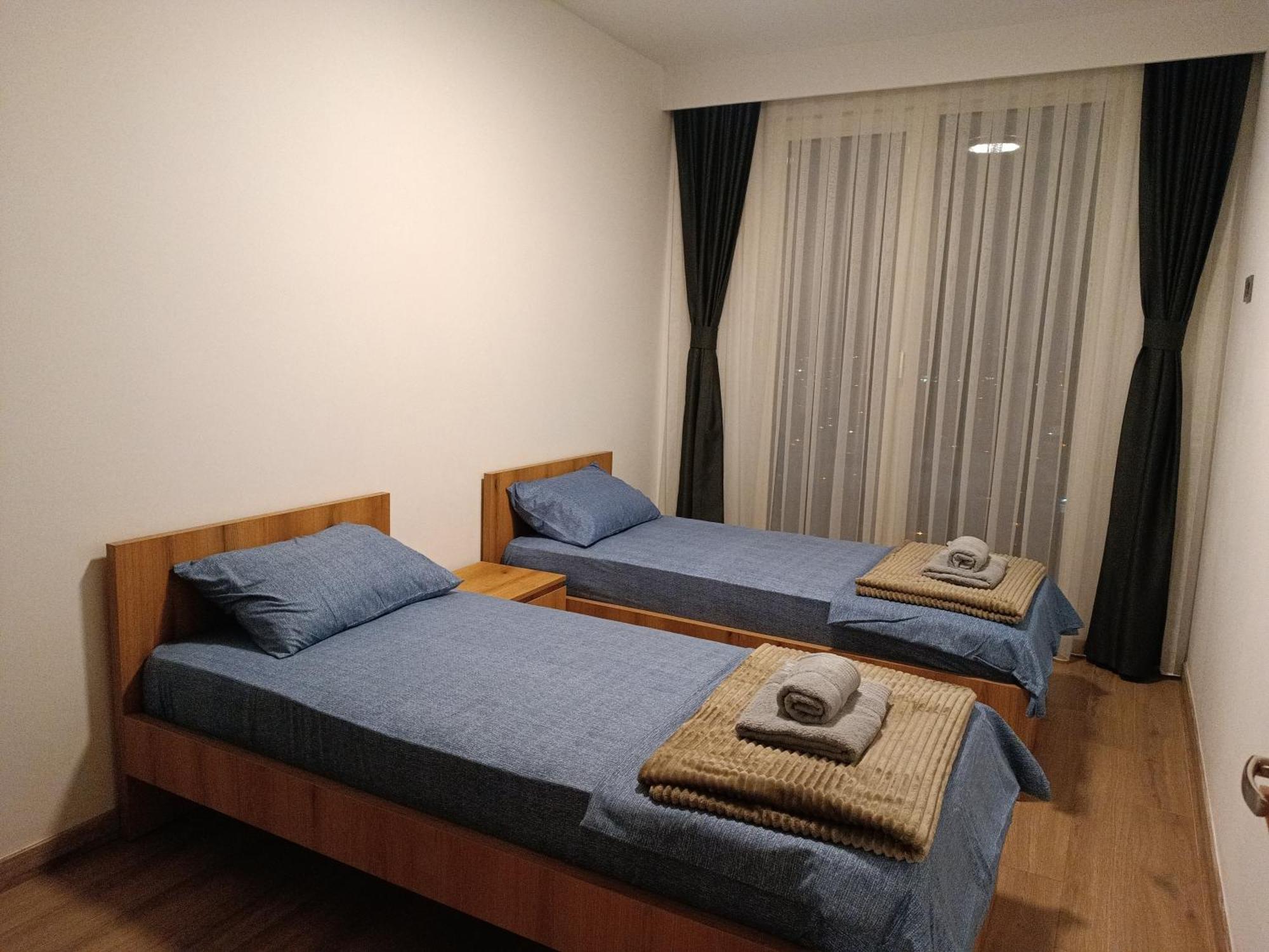 18Th & 16H Floor Secure Luxury Condos With Pool & Fitness Included In Price Üsküp Dış mekan fotoğraf