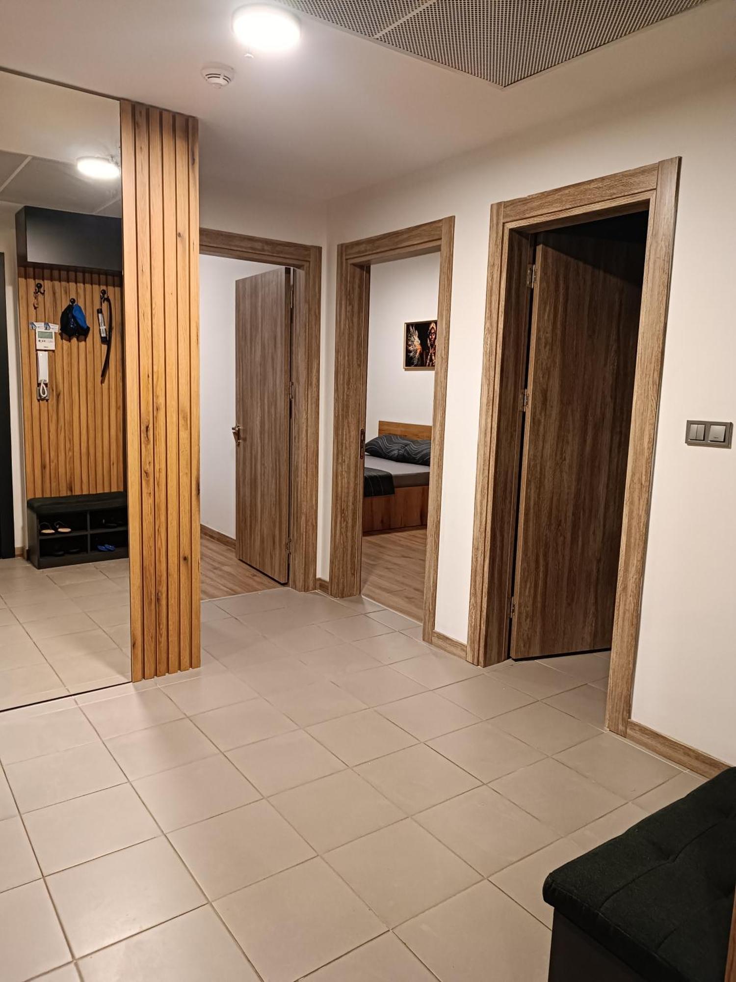 18Th & 16H Floor Secure Luxury Condos With Pool & Fitness Included In Price Üsküp Dış mekan fotoğraf