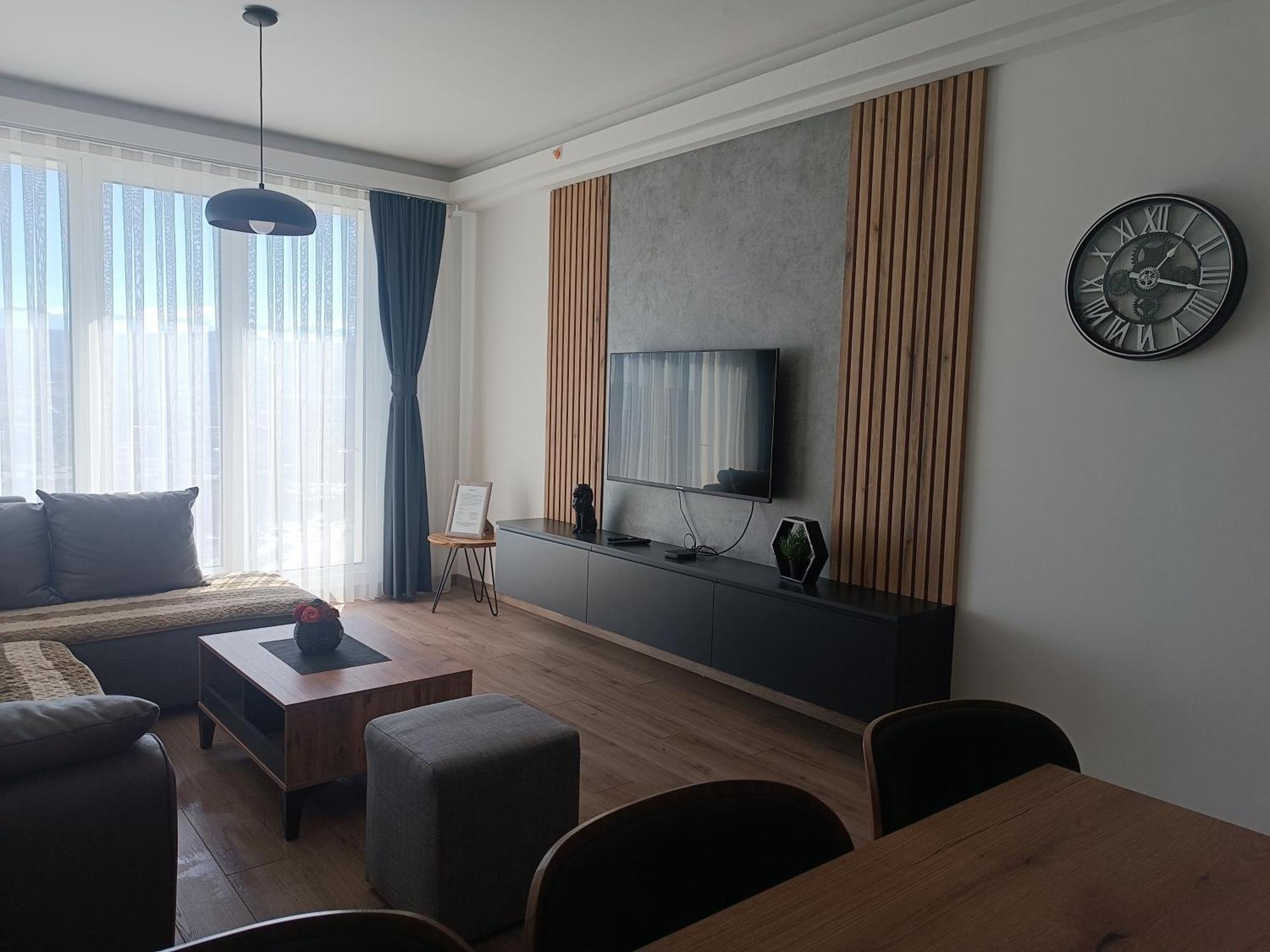 18Th & 16H Floor Secure Luxury Condos With Pool & Fitness Included In Price Üsküp Dış mekan fotoğraf